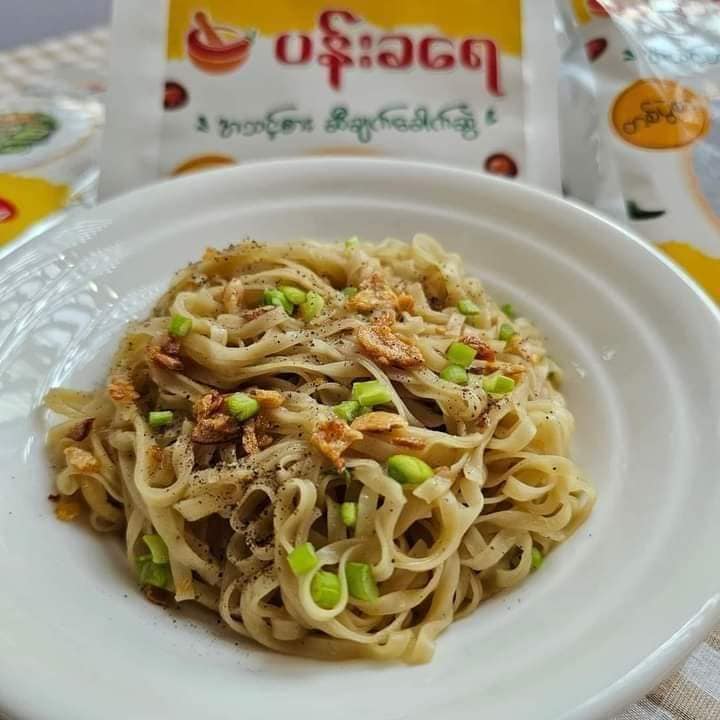 ပန်းခရေ ဆီချက် 120g (Pann Kha Yay Si Chat Noodle)