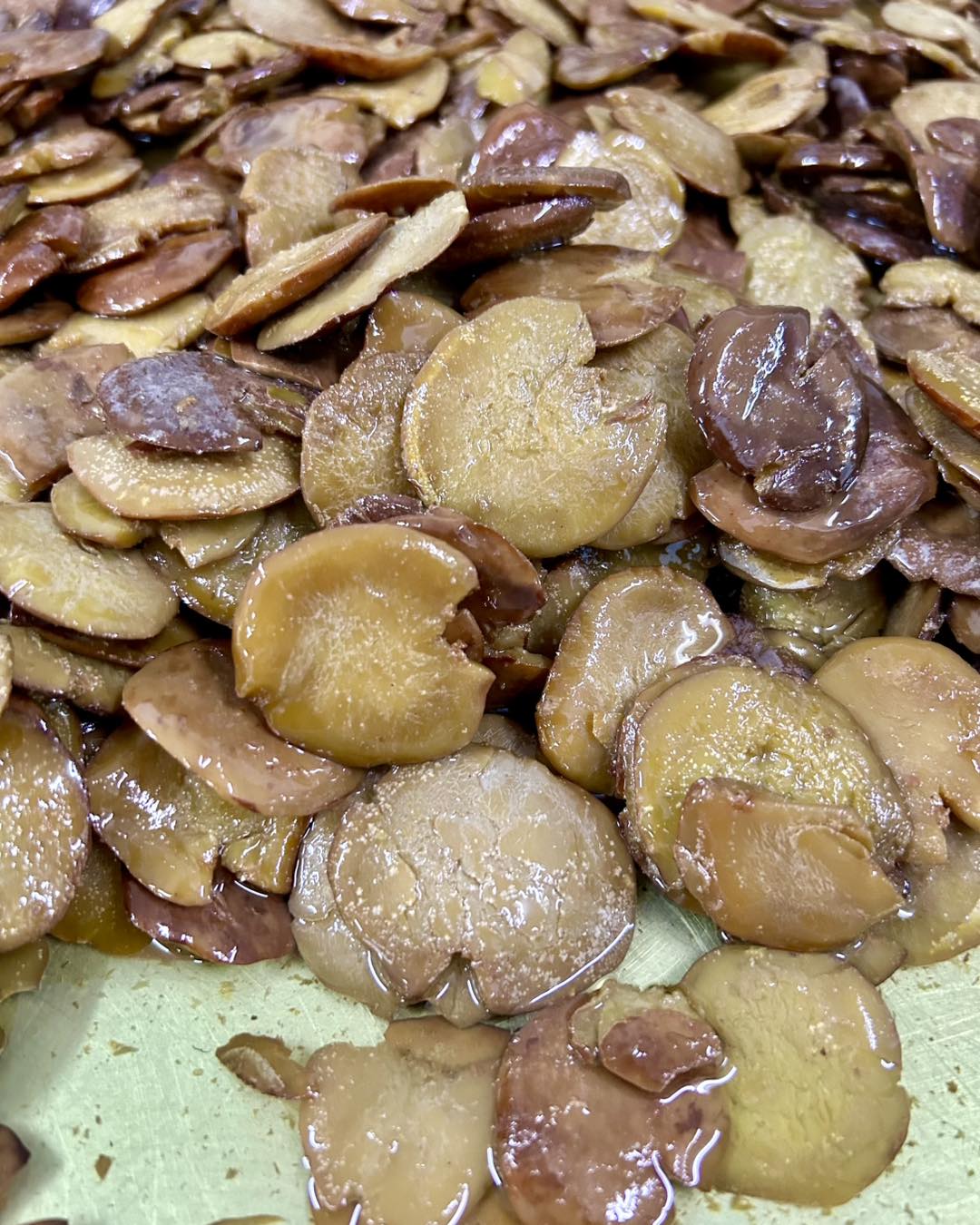 H&H ဒညင်းသီးတပြန်ကြော်(H&H Fried Djenkols in Oil)