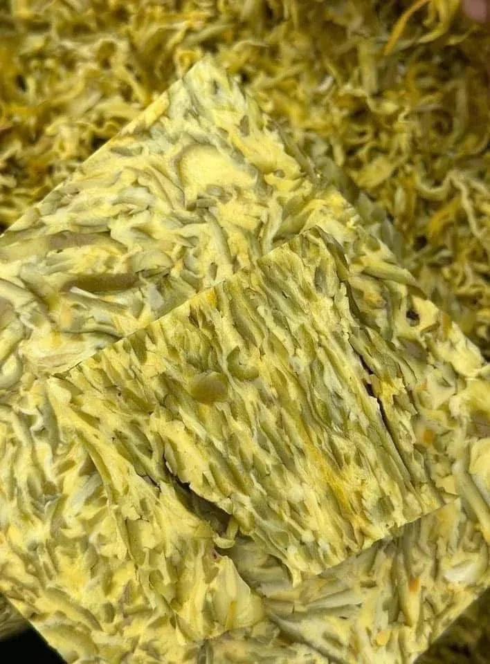 Little Farm သရက်ချဉ် - Easy Bites