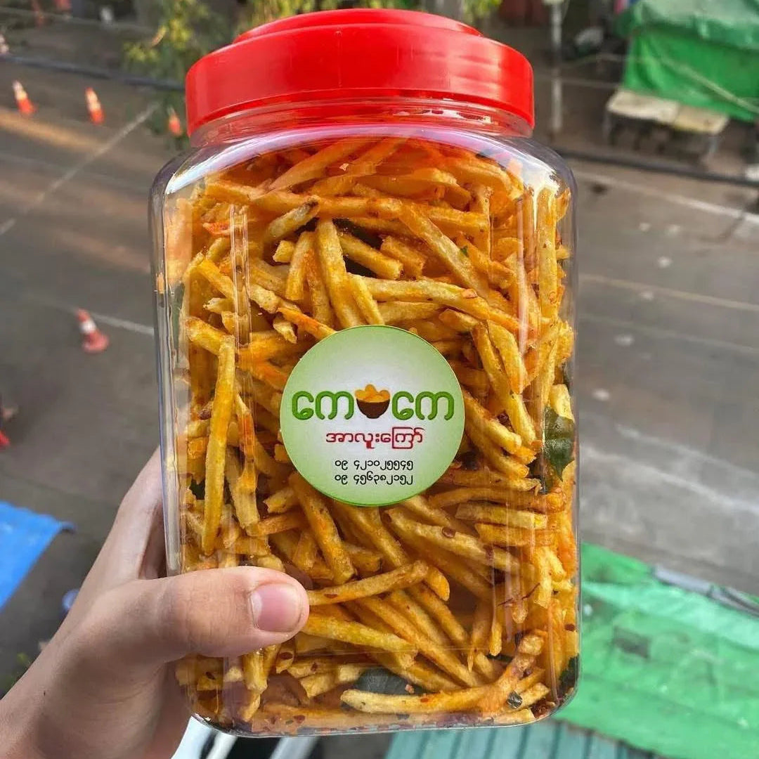KK ကေကေအချောင်းအစပ် ဘူးကြီး - Easy Bites