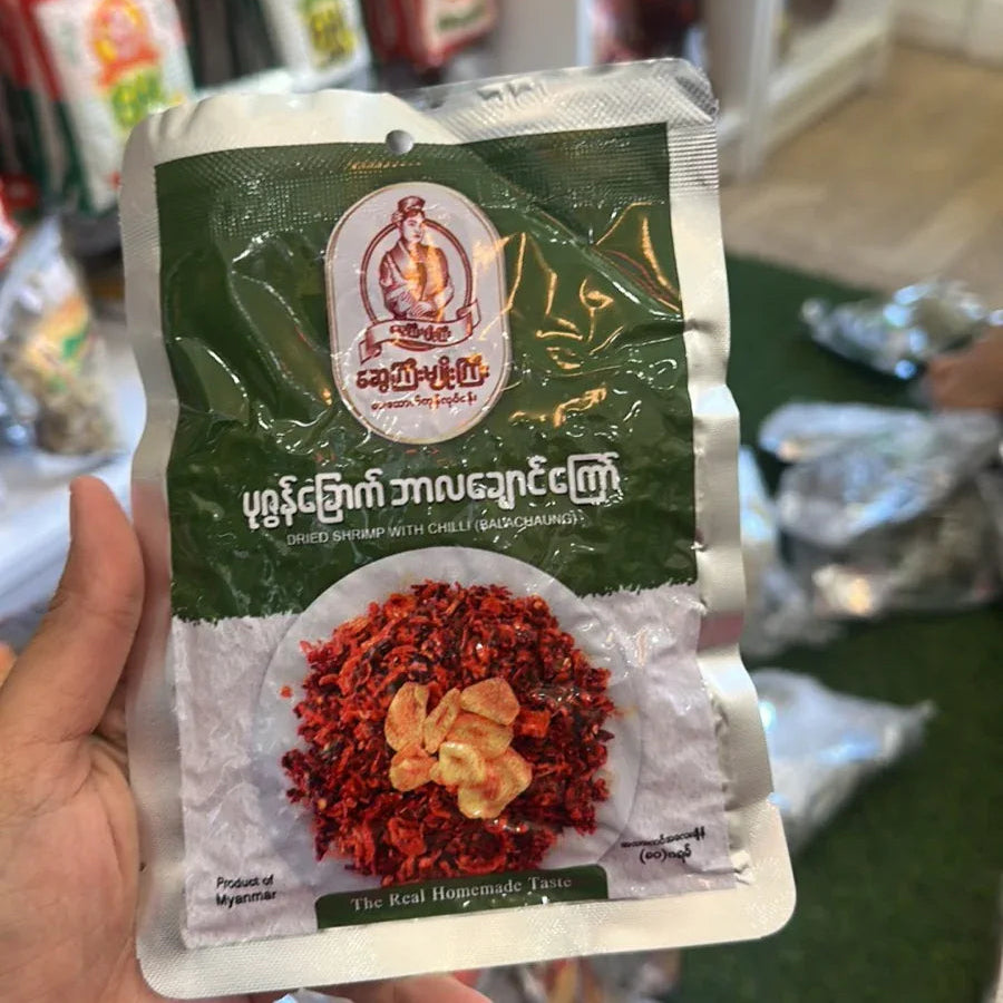 ဆွေကြီးမျိုးကြီး ပုဇွန်ခြောက် ဘာလချောင် 80g (Sway Gyi Myo Gyi Dried Shrimp with Chilli) - Easy Bites