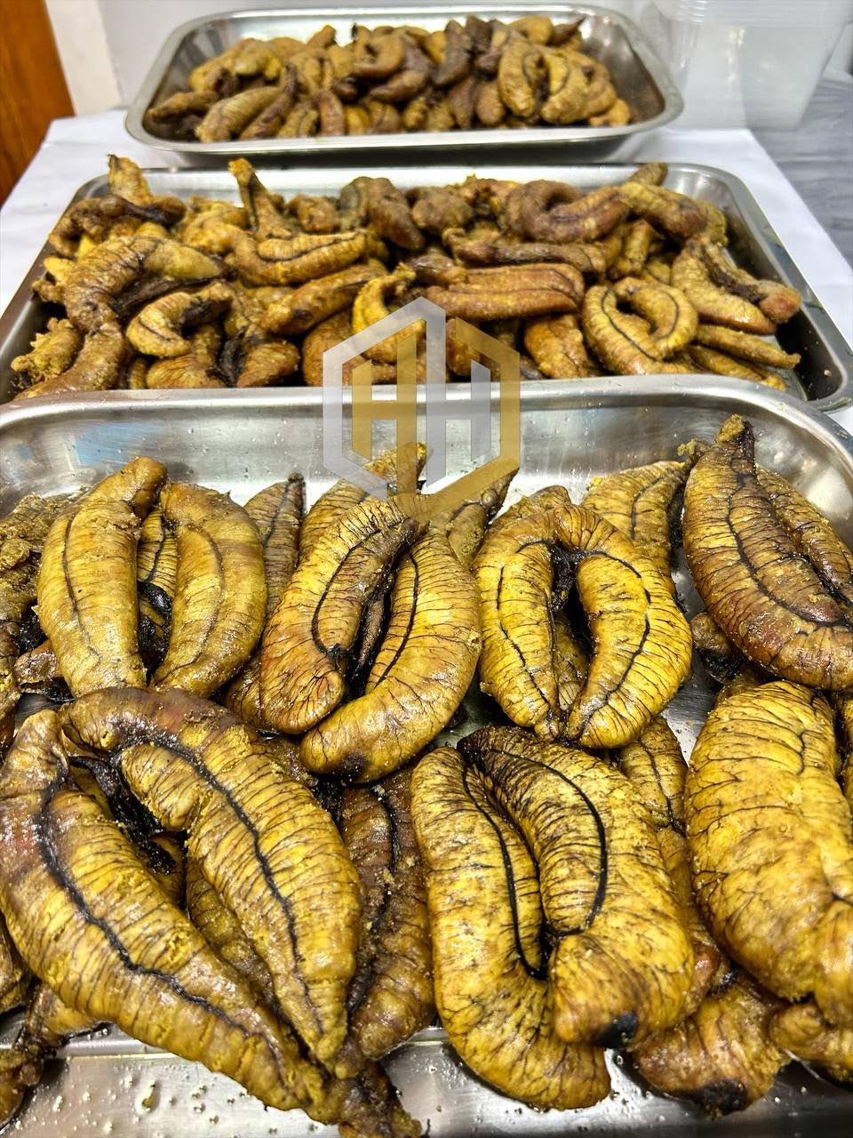 H&H ကဝက်ကင်း ရေချိုငါးသလောက်ဥကြော် 160g (H&H Fried Hilsa Roe)