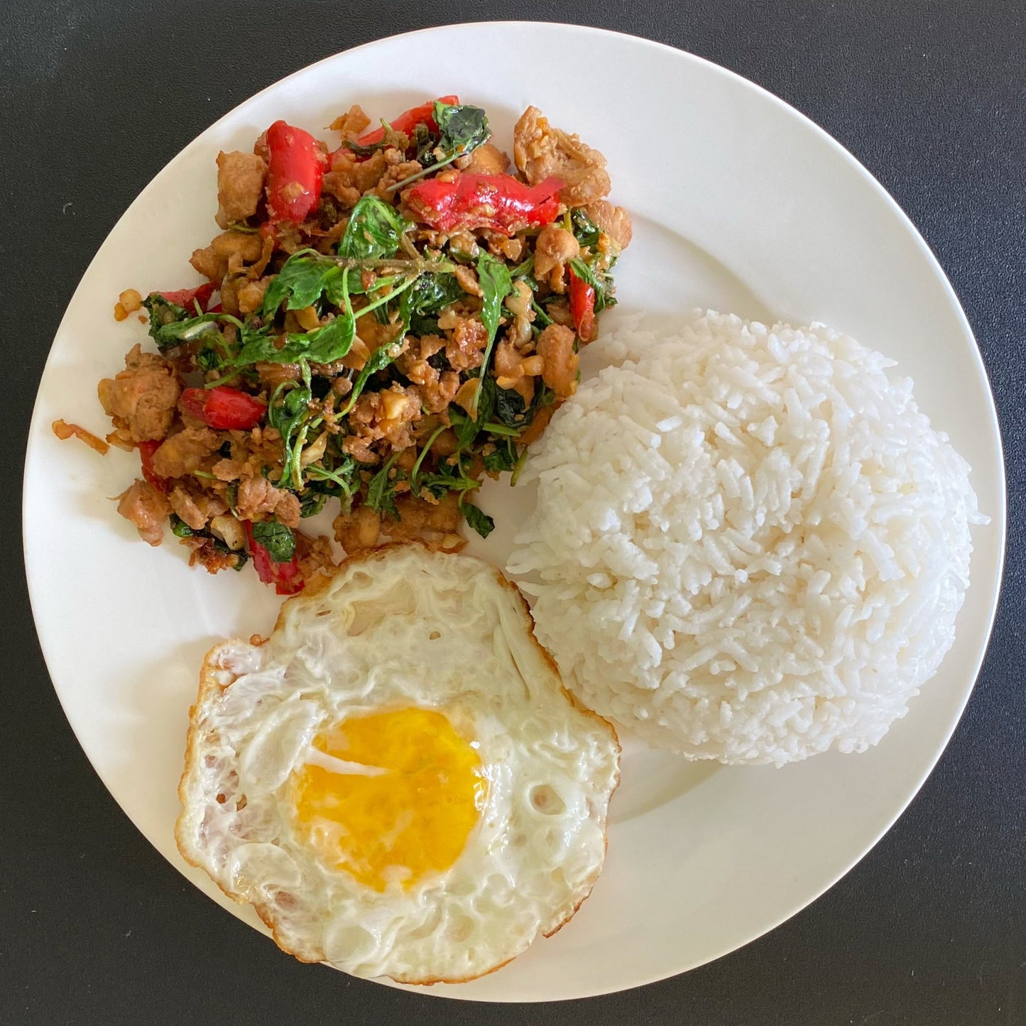 The Best Nwe ဖက်ကဖောင် (The Best Nwe Phat Kaphrao Sauce)