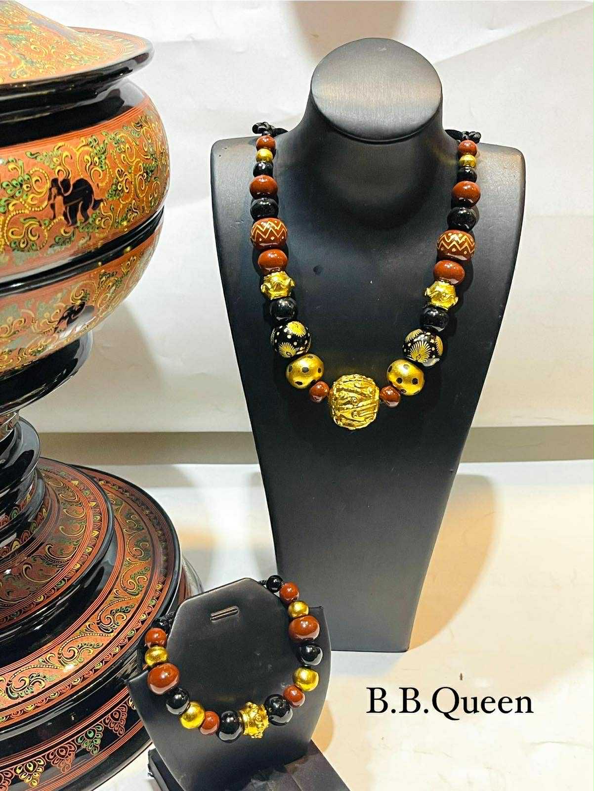 ယွန်းဆွဲကြိုးနဲ့ ယွန်းလက်ပတ်