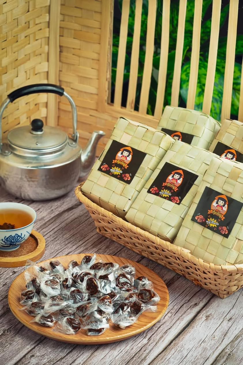 တို့ဝေါသူ အုန်းပီကေ (Doet Waw Thu Coconut Candy)