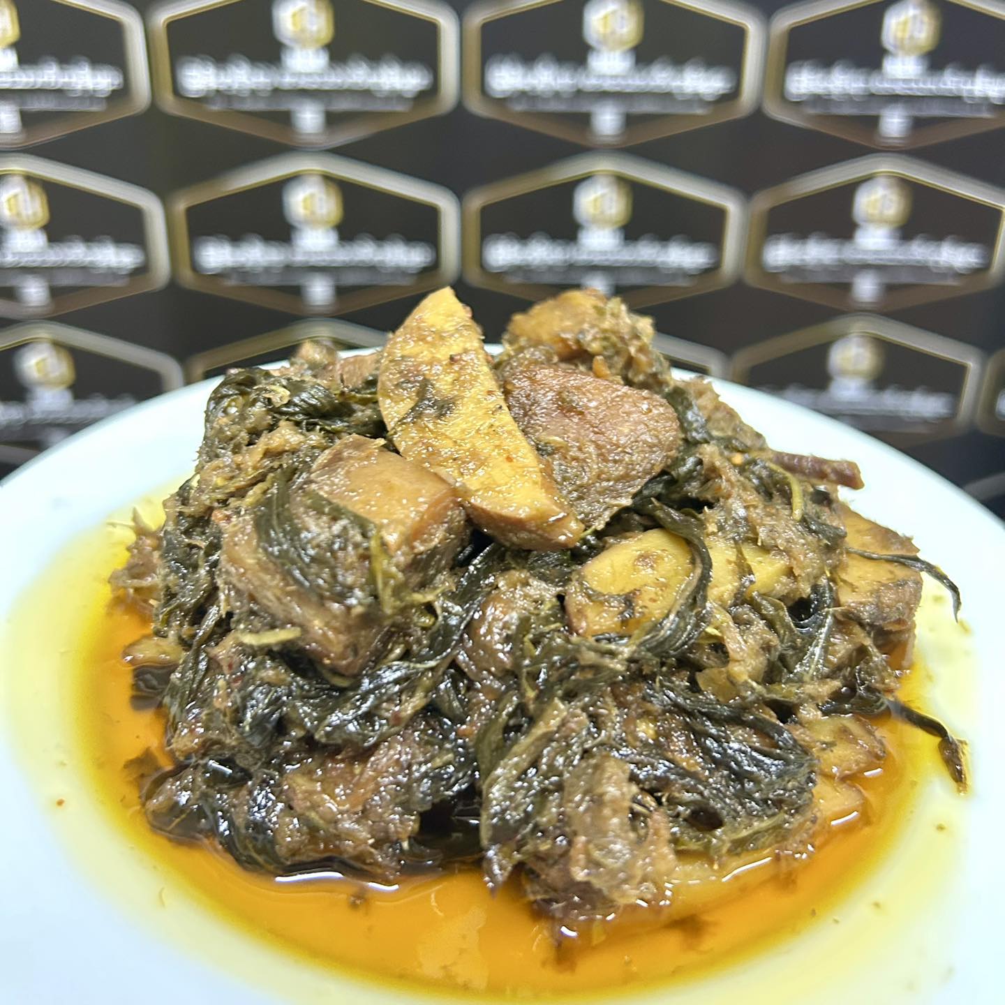 H&H ဒညင်းသီးချဉ်ပေါင်အိုးကြီးချက် (H&H Fried Djenkols & Roselle Leaves)