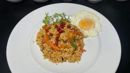 Feel ကြံခင်းထမင်းသုပ်