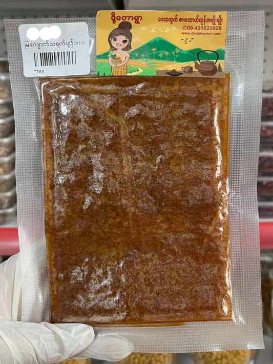 ဒို့တောရွာ မြကျောက်သရက်ပျဉ် ၁၀ သား (Doet Taw Ywar Dried Mango Sheet)