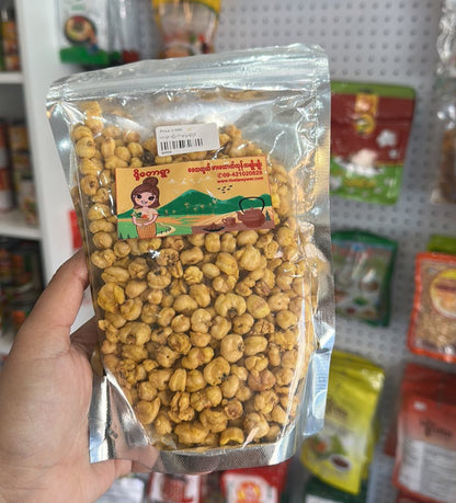 ဒို့တောရွာ မကွေးပြောင်းဖူးပွကြော် (Doet Taw Ywar Roasted Corn)