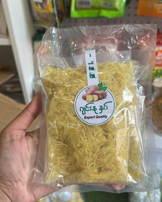ဇလပ်ဖြူဖြူ  ဂျင်းနှပ် (ဆီမပါ)  320g (Zalat Phyu Phyu Pickled Ginger)