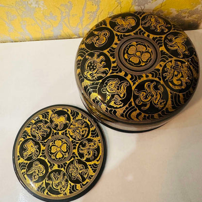 ယွန်းရွှေအပူခံ ဘူးစုံ (ဝိုင်း)